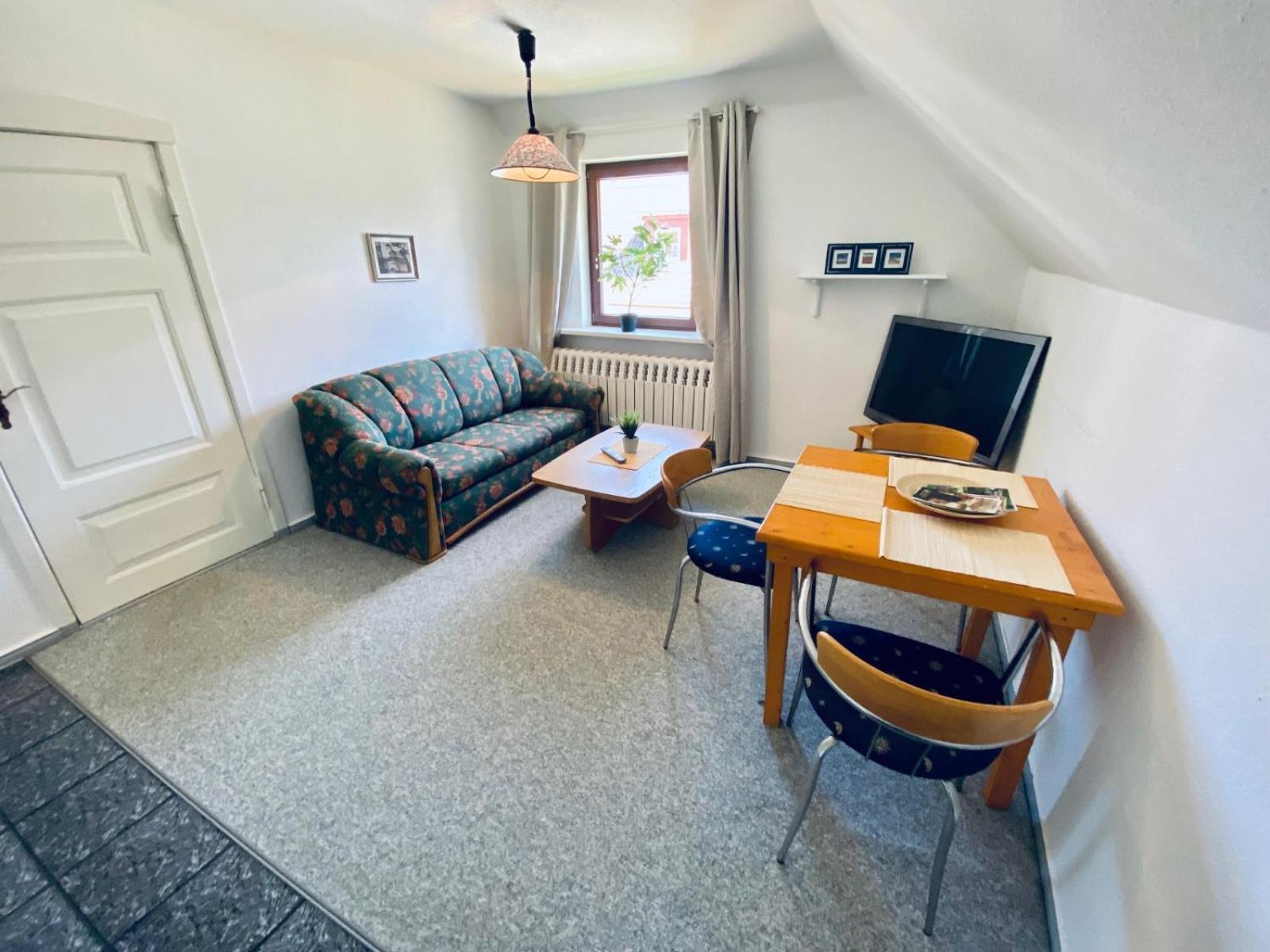 Ostsee-landhaus Maehl In Mit Sauna Und Kamin Auch Fuer Gruppen Hébergement de vacances